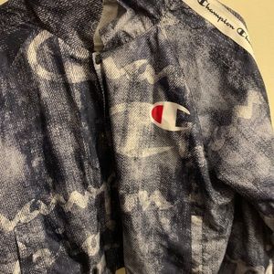 NEW cropped champion windbreaker